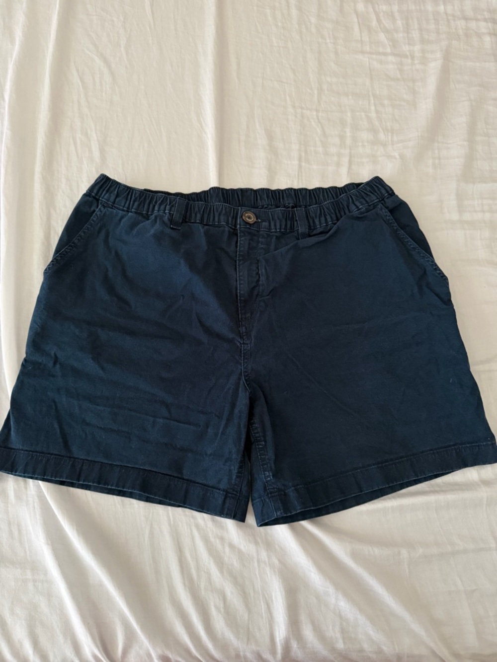 chubbies 5.5” Navy Elastic Waist Shorts